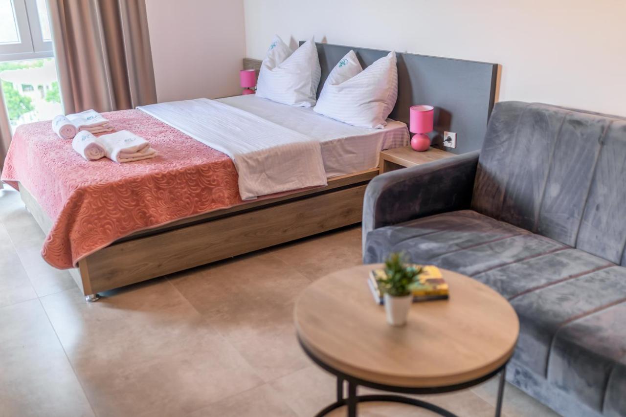 Zodea Apartments Dobra Voda Extérieur photo