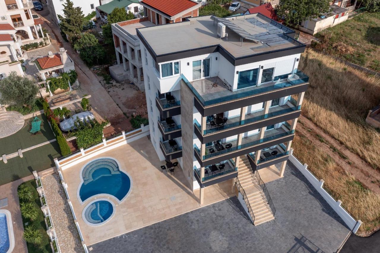 Zodea Apartments Dobra Voda Extérieur photo